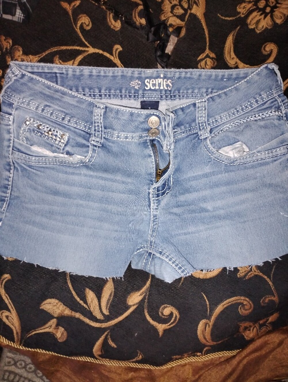 Series - Women’s Cut-off Light Blue Denim Shorts Size 3-4